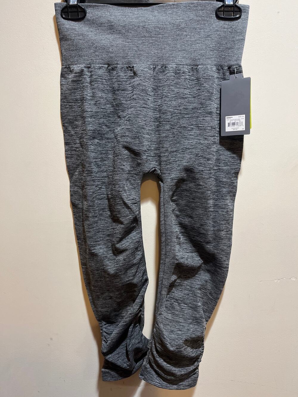 TekGear Capri Tights Women’s Large/XL Fitted Mid Rise 4-way Stretch Cosmic Grey